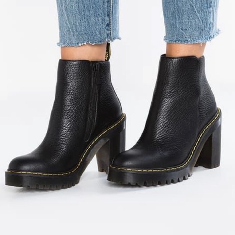 Dr Martens Magdalena Aunt Sally Heeled Chelsea Boots Black Leather Sz 8 Rare
